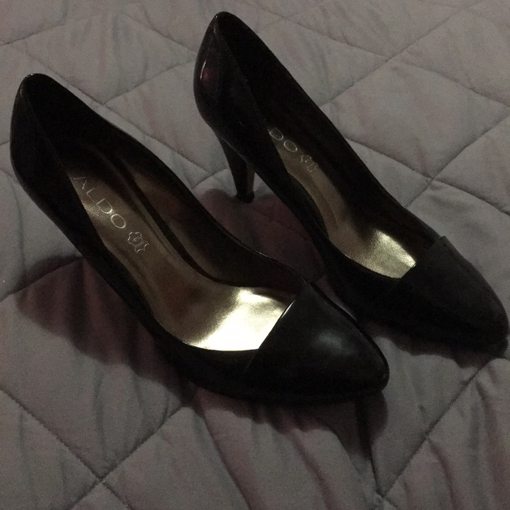 Aldo Black Patent Leather Pumps Size 9